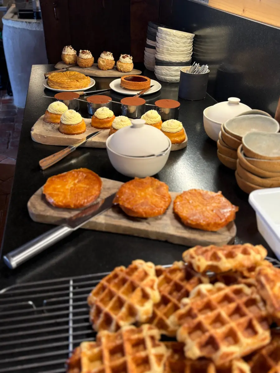Buffet de desserts du Nouvel An au Monastère